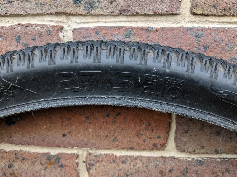 Hutchinson Python MTB Tyre 27.5 x 2.1 ex-hire-1